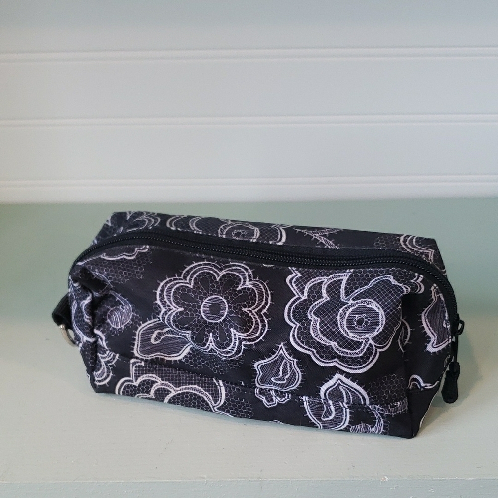 Thirty-One Zip-Up Pencil Pouch